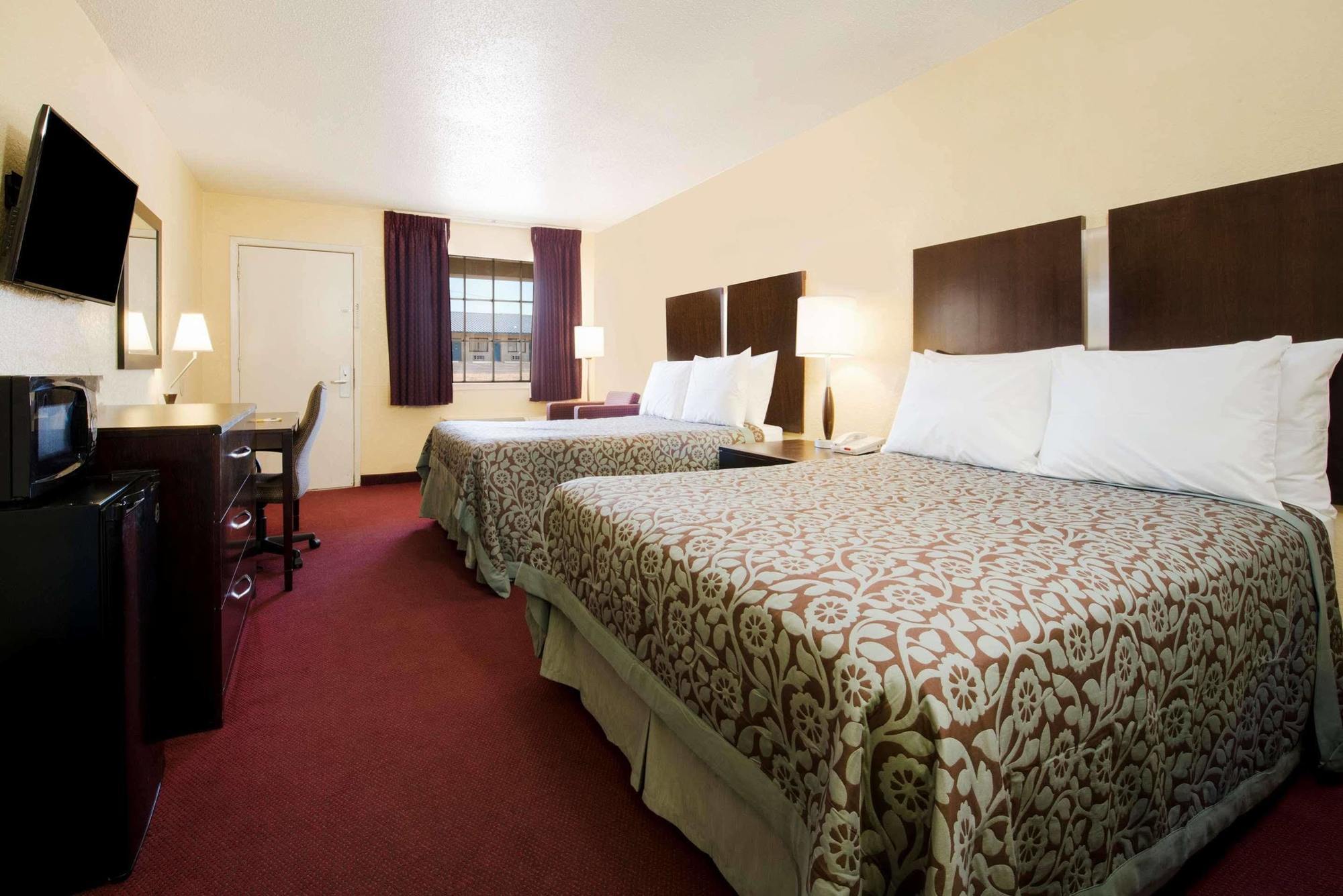 Days Inn By Wyndham Eastland Екстер'єр фото